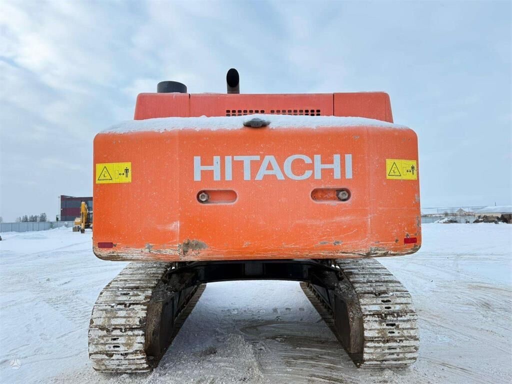 2011 Hitachi ZX470LCH-3 crawler excavator, rear view 2011 Hitachi ZX470LCH-3 crawler excavator, rear view