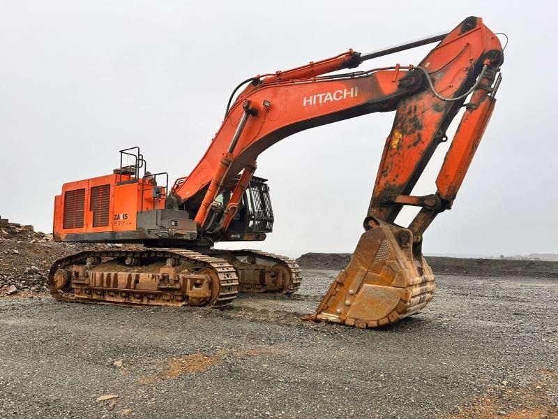 2014 Hitachi ZX870 LCR-5B crawler excavator, side profile view