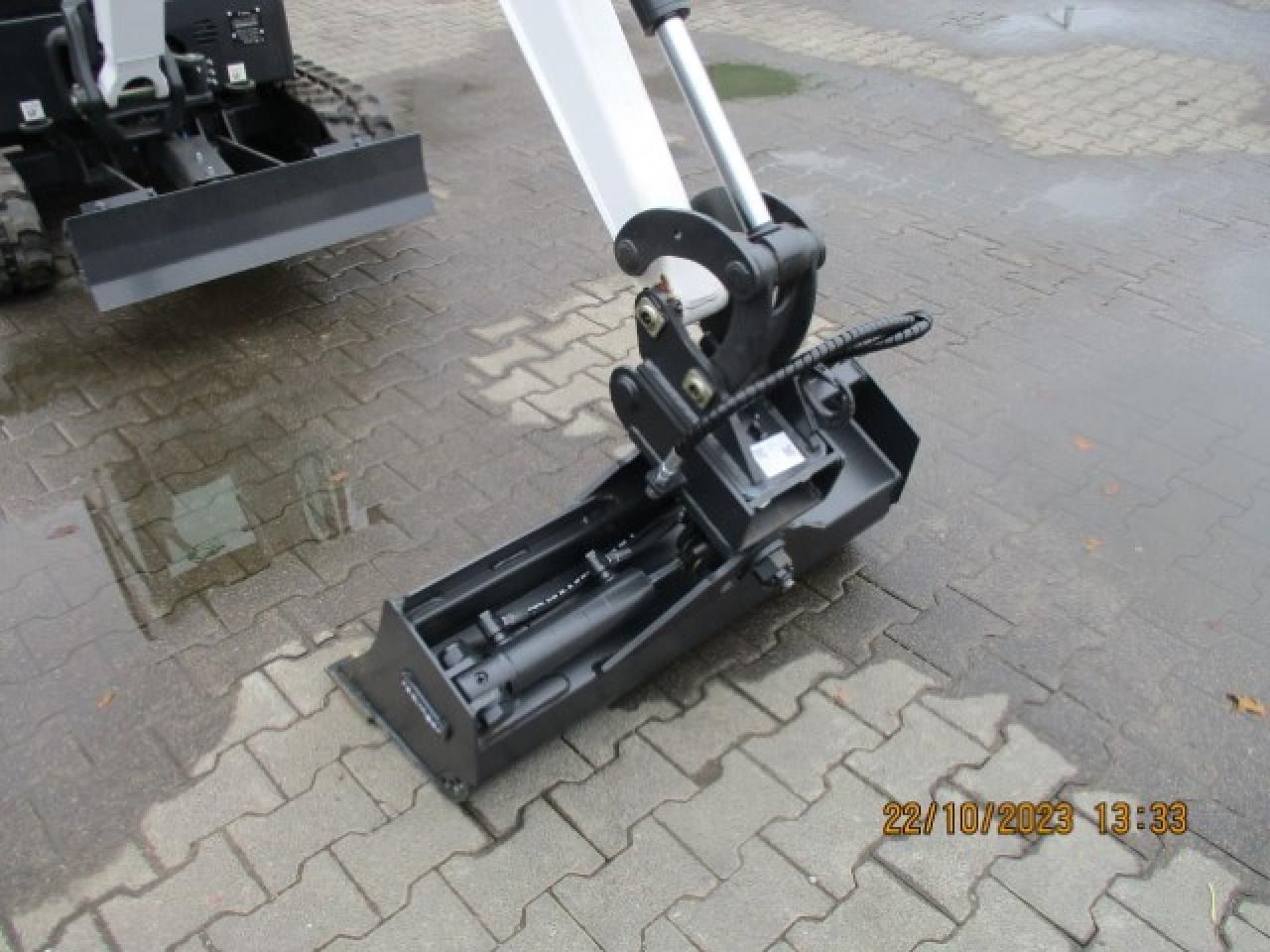 2023 Bobcat E19 V mini excavator attachment view 2023 Bobcat E19 V mini excavator attachment view