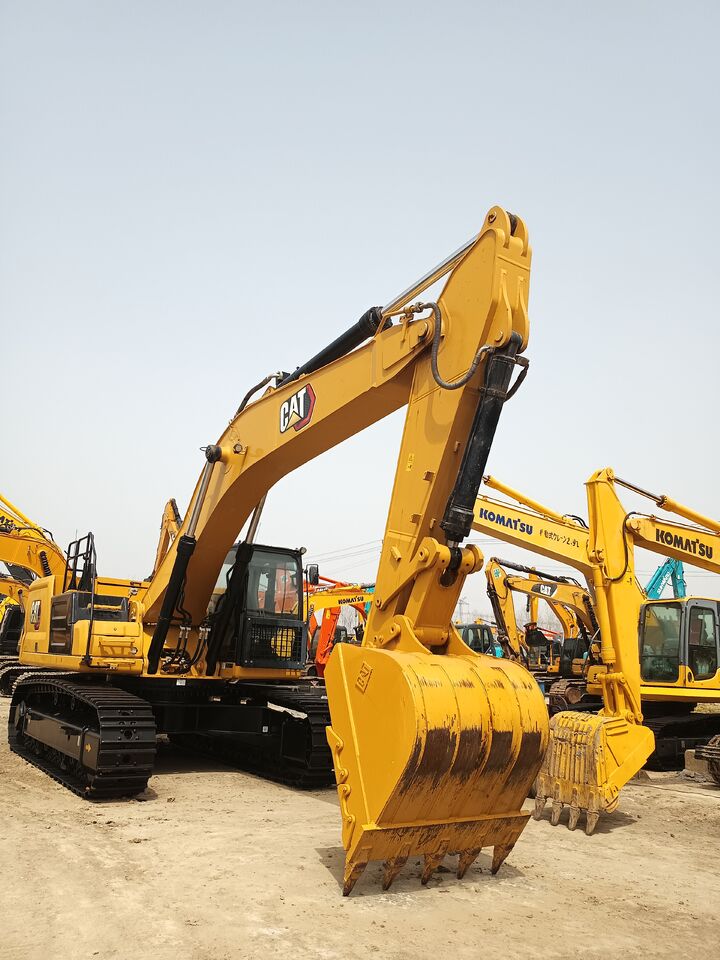 2023 Caterpillar 336GC crawler excavator, front three-quarter view 2023 Caterpillar 336GC crawler excavator, front three-quarter view