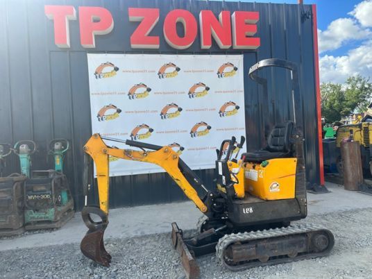 2018 Bobcat E08 mini excavator, side view 2018 Bobcat E08 mini excavator, side view
