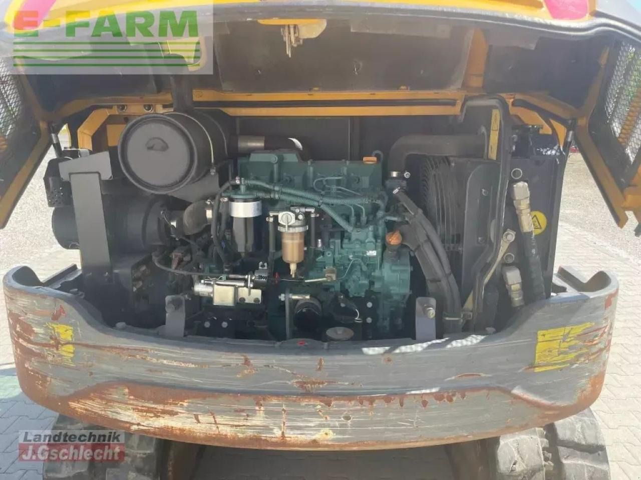 2011 Volvo EC55C mini excavator engine compartment view 2011 Volvo EC55C mini excavator engine compartment view