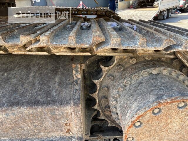 2014 Hitachi ZX250 crawler excavator track and drive sprocket detail
