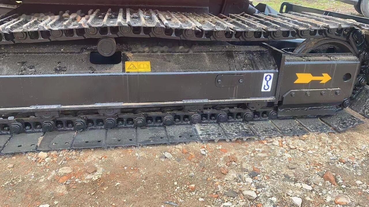 2017 Kubota KX185-3 mini excavator track assembly detail