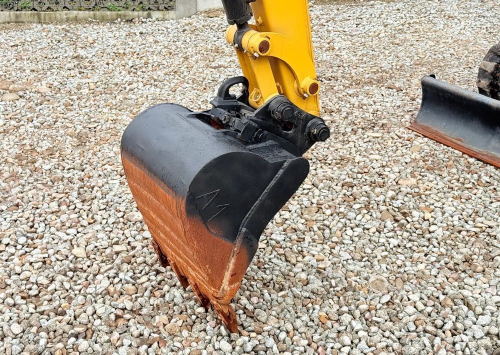 2012 Caterpillar 303.5ECR crawler excavator bucket and blade detail 2012 Caterpillar 303.5ECR crawler excavator bucket and blade detail