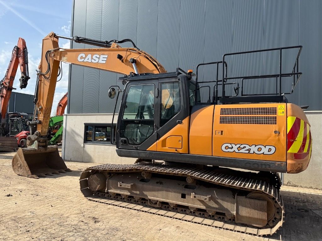 2021 CASE CX210D crawler excavator, side view 2021 CASE CX210D crawler excavator, side view