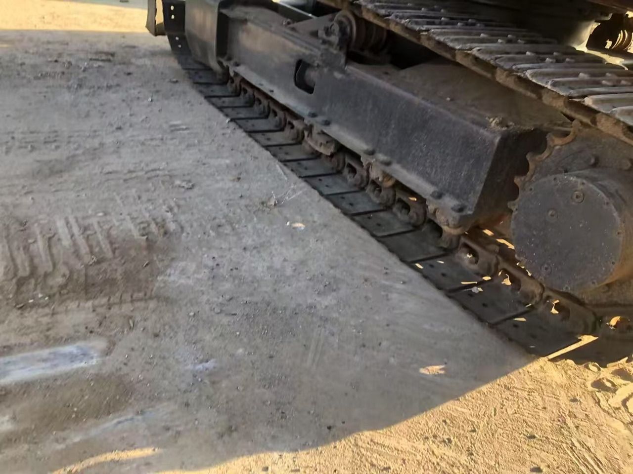2020 Doosan DX55-9C crawler excavator track detail 2020 Doosan DX55-9C crawler excavator track detail