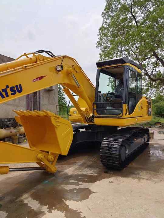 2022 Komatsu PC160 crawler excavator, side view