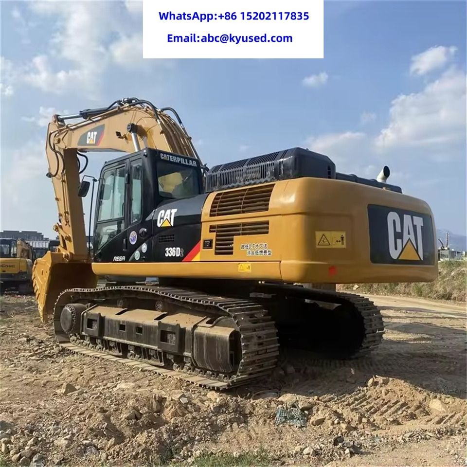 Escavatore cingolato Caterpillar 336D2 del 2024, vista posteriore tre quarti Escavatore cingolato Caterpillar 336D2 del 2024, vista posteriore tre quarti