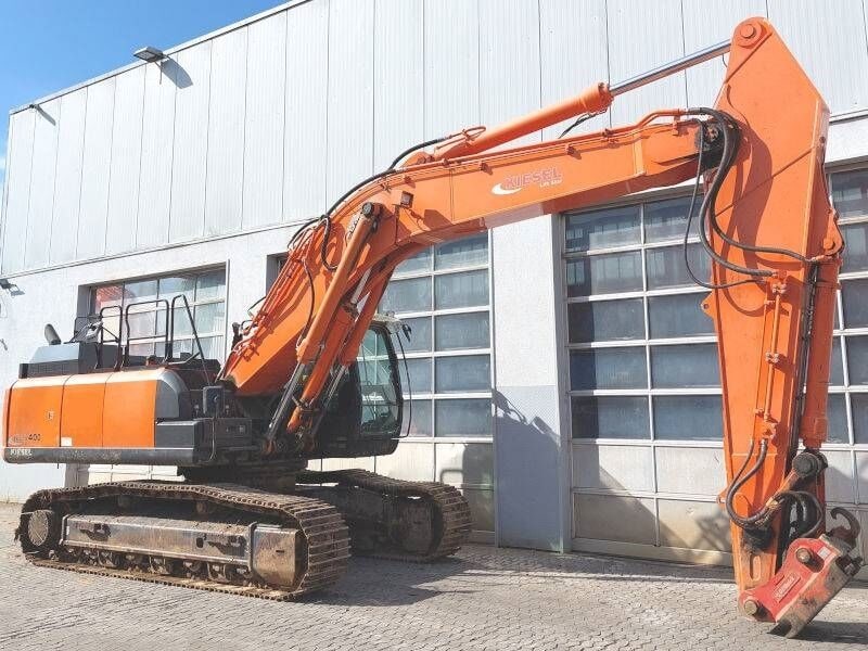 2017 Hitachi KLS400-6 crawler excavator side view 2017 Hitachi KLS400-6 crawler excavator side view