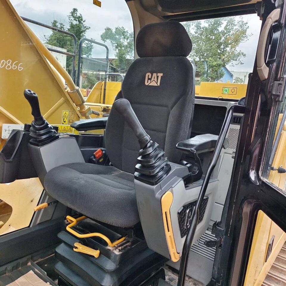 2024 Caterpillar 320D2 rupsgraafmachine interieur cabine aanzicht 2024 Caterpillar 320D2 rupsgraafmachine interieur cabine aanzicht