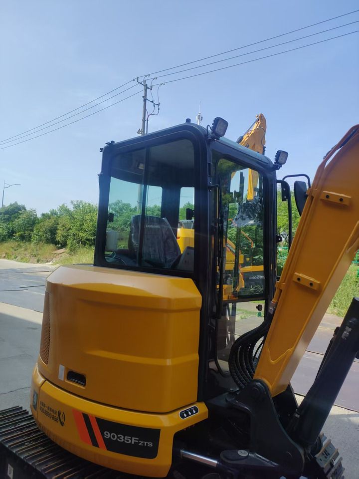 2026 LiuGong 9035F mini excavator cab and boom view 2026 LiuGong 9035F mini excavator cab and boom view