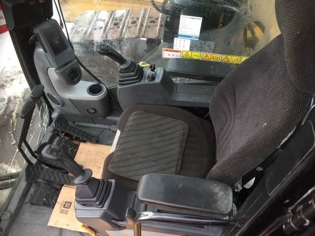 2008 Caterpillar 365CL crawler excavator cab interior