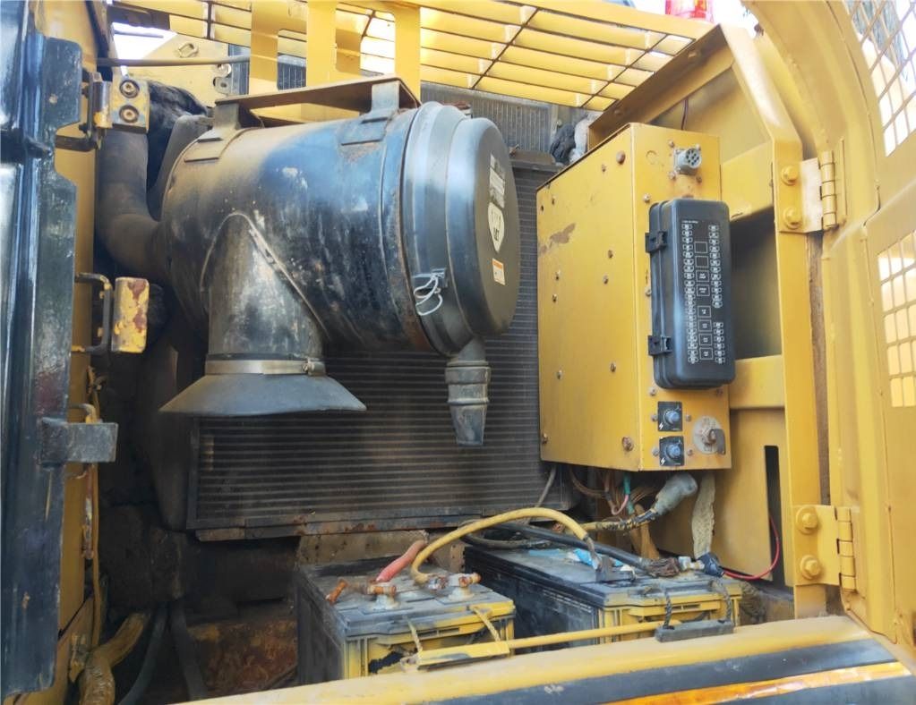 2023 Caterpillar 325C crawler excavator engine compartment view 2023 Caterpillar 325C crawler excavator engine compartment view