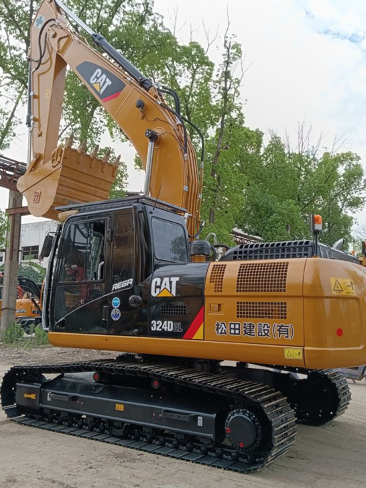 2024 Caterpillar 324DL crawler excavator, side profile view 2024 Caterpillar 324DL crawler excavator, side profile view