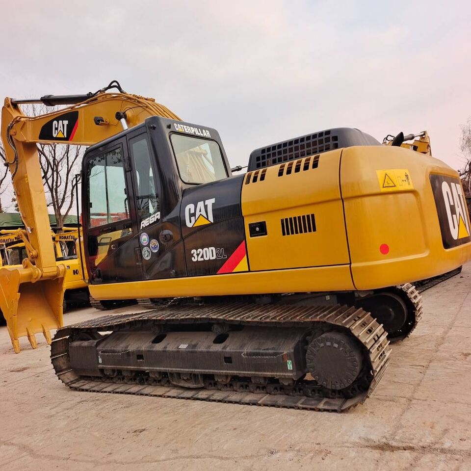 2024 Caterpillar 320D2L Raupenbagger, hintere Dreiviertelansicht 2024 Caterpillar 320D2L Raupenbagger, hintere Dreiviertelansicht