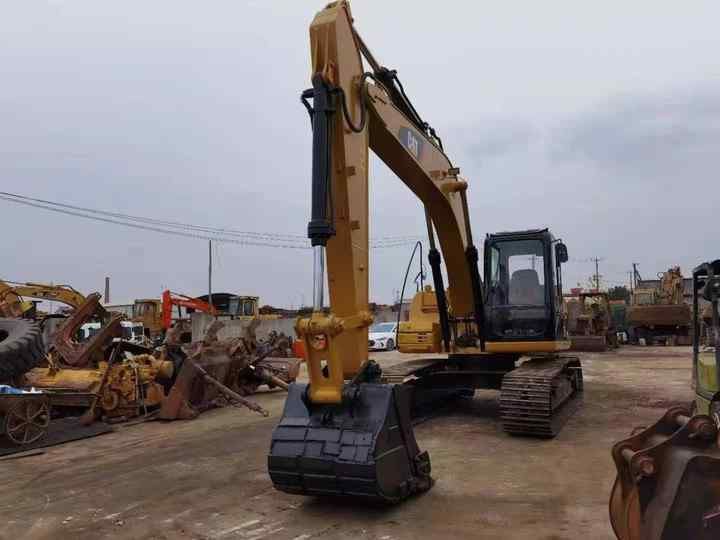 2024 Caterpillar 315D crawler excavator, front three-quarter view