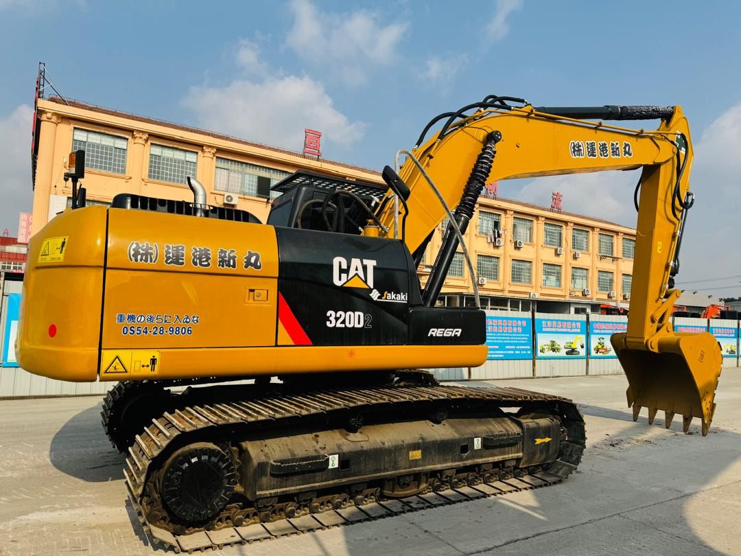 Гусеничный экскаватор 2023 Caterpillar 320D2, вид сбоку Гусеничный экскаватор 2023 Caterpillar 320D2, вид сбоку