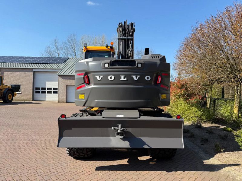 2026 Volvo EWR170E GPE wheel excavator, rear view 2026 Volvo EWR170E GPE wheel excavator, rear view
