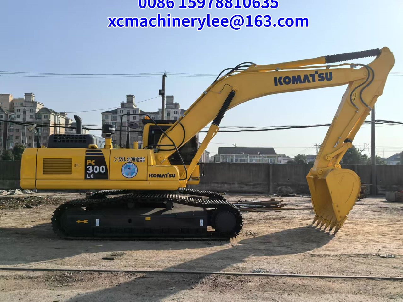 2024 Komatsu PC300LC crawler excavator, side profile view 2024 Komatsu PC300LC crawler excavator, side profile view