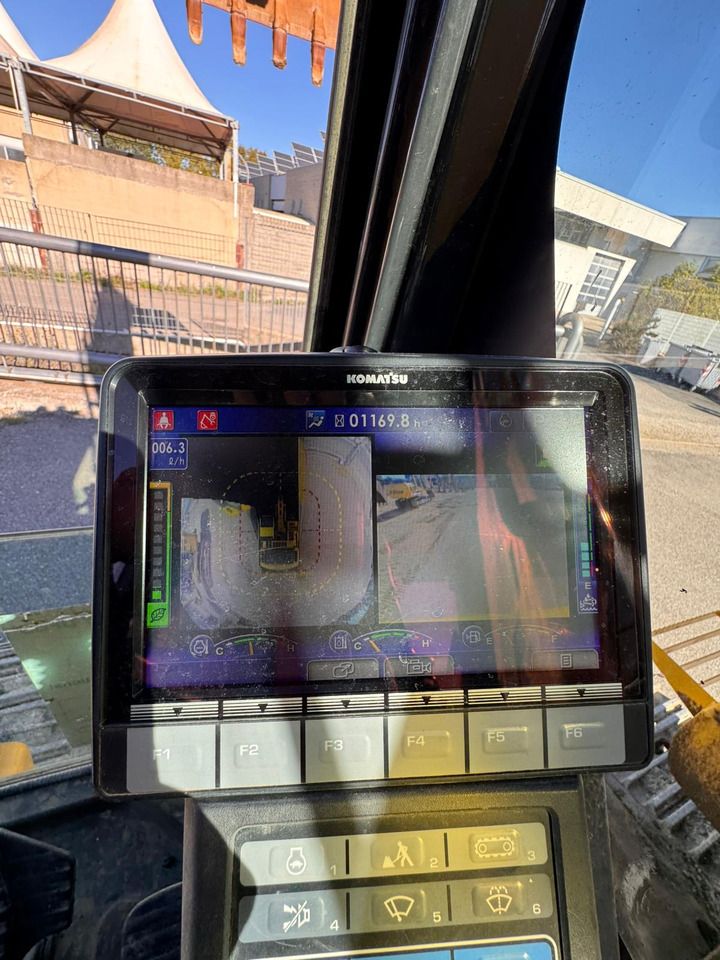 2022 Komatsu PC210 NLC-11 mini excavator interior monitor view 2022 Komatsu PC210 NLC-11 mini excavator interior monitor view
