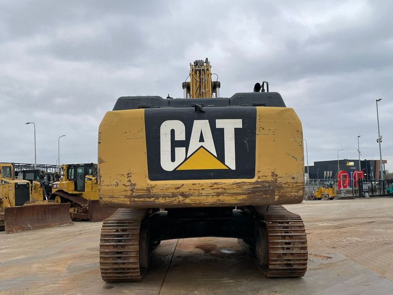 2012 Caterpillar 336EL crawler excavator, rear view 2012 Caterpillar 336EL crawler excavator, rear view