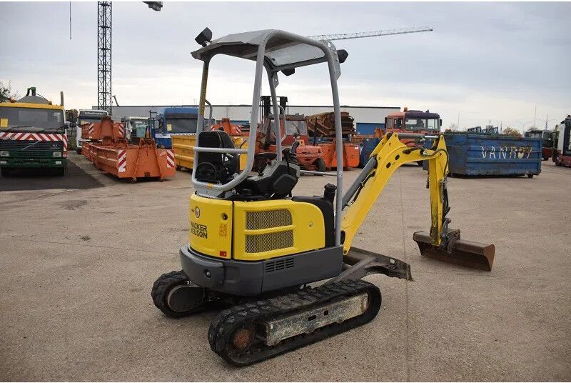 2017 Wacker Neuson EZ17 mini excavator, rear three-quarter view 2017 Wacker Neuson EZ17 mini excavator, rear three-quarter view