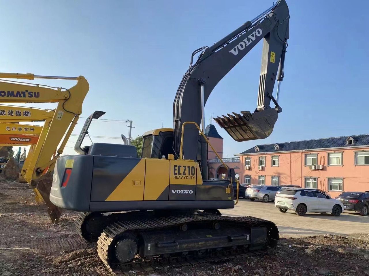 2022 Volvo EC210 crawler excavator, side view 2022 Volvo EC210 crawler excavator, side view