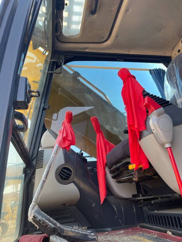 2025 Komatsu PC210 crawler excavator interior view 2025 Komatsu PC210 crawler excavator interior view