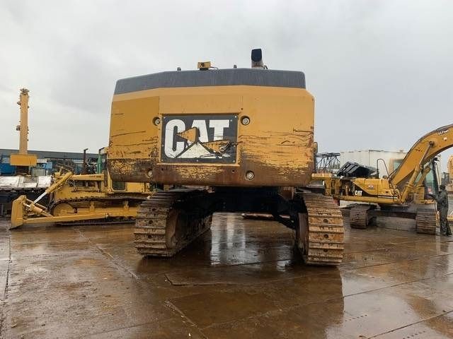 2010 Caterpillar 385CL crawler excavator, rear view