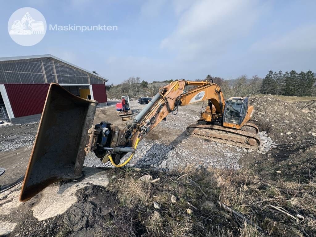 1999 Samsung SE 240 NLC-3 crawler excavator, side view