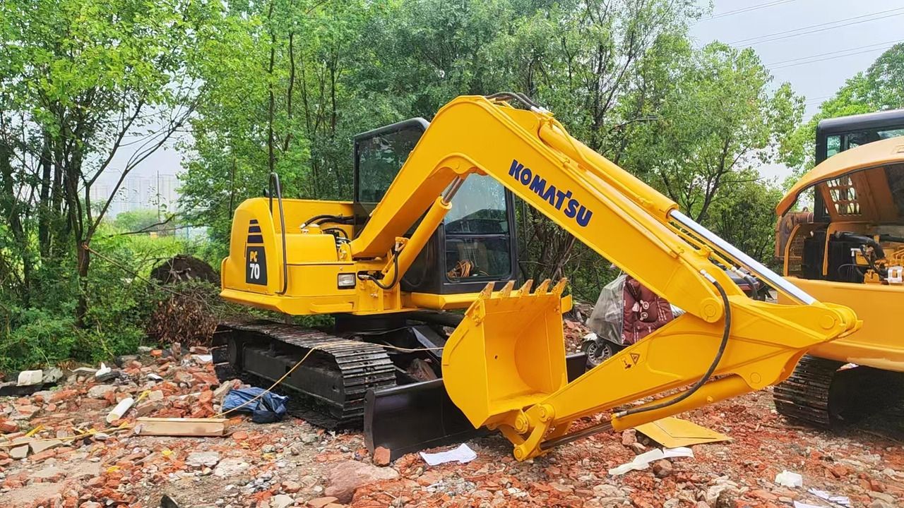2023 Komatsu PC70 mini excavator, side view 2023 Komatsu PC70 mini excavator, side view