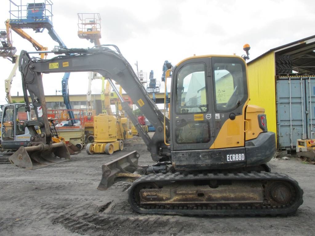 2015 Volvo ECR88D mini excavator, side view
