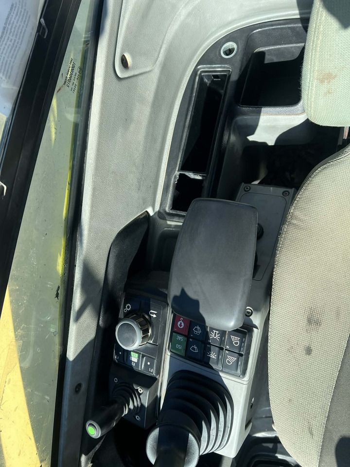 2017 Wacker Neuson ET90 crawler excavator interior cab view 2017 Wacker Neuson ET90 crawler excavator interior cab view