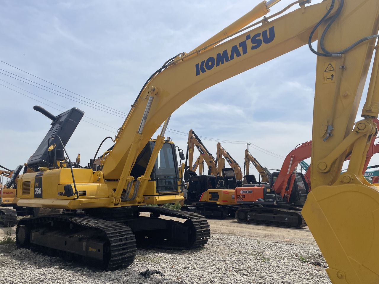 2023 Komatsu PC350-8 crawler excavator, side view