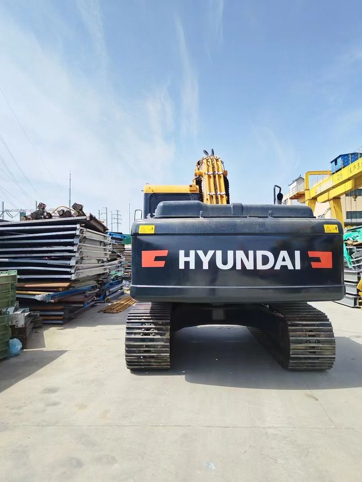 2023 Hyundai R220LC-9S crawler excavator, rear view