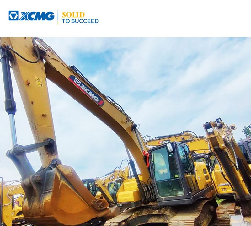 2024 XCMG XE200GH crawler excavator, front three-quarter view 2024 XCMG XE200GH crawler excavator, front three-quarter view