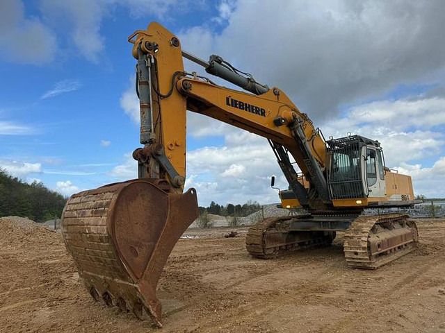 2013 Liebherr R964C LITRONIC crawler excavator, side profile view 2013 Liebherr R964C LITRONIC crawler excavator, side profile view