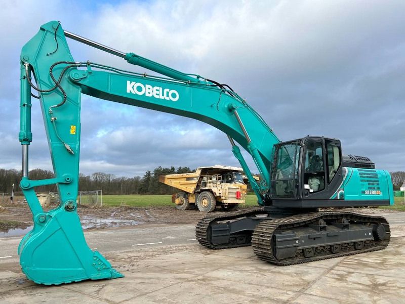 2025 Kobelco SK380XDLC-10 crawler excavator side view 2025 Kobelco SK380XDLC-10 crawler excavator side view