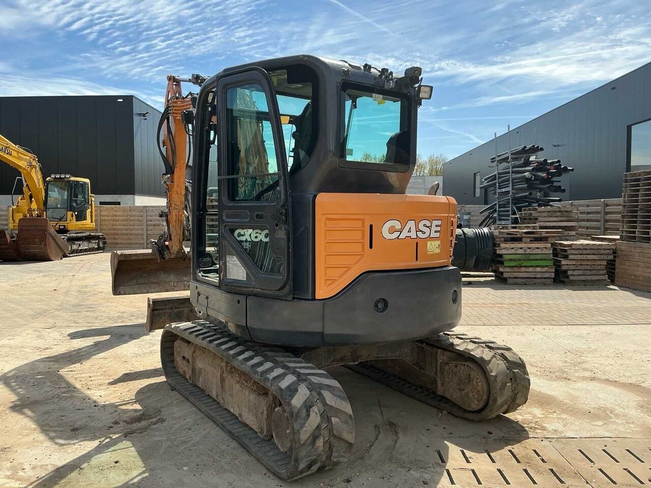 2017 CASE CX600 crawler excavator, rear three-quarter view