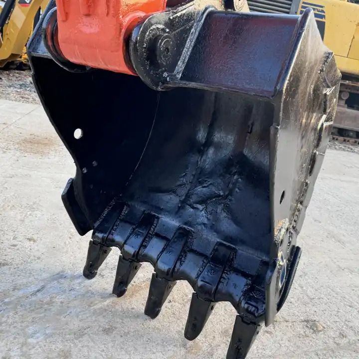 2020 Doosan DX300LC crawler excavator bucket detail 2020 Doosan DX300LC crawler excavator bucket detail