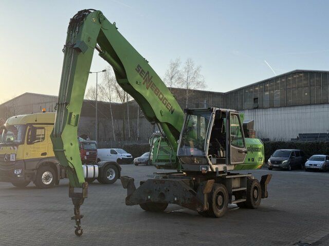 2012 Sennebogen 818 wheel excavator, side view 2012 Sennebogen 818 wheel excavator, side view