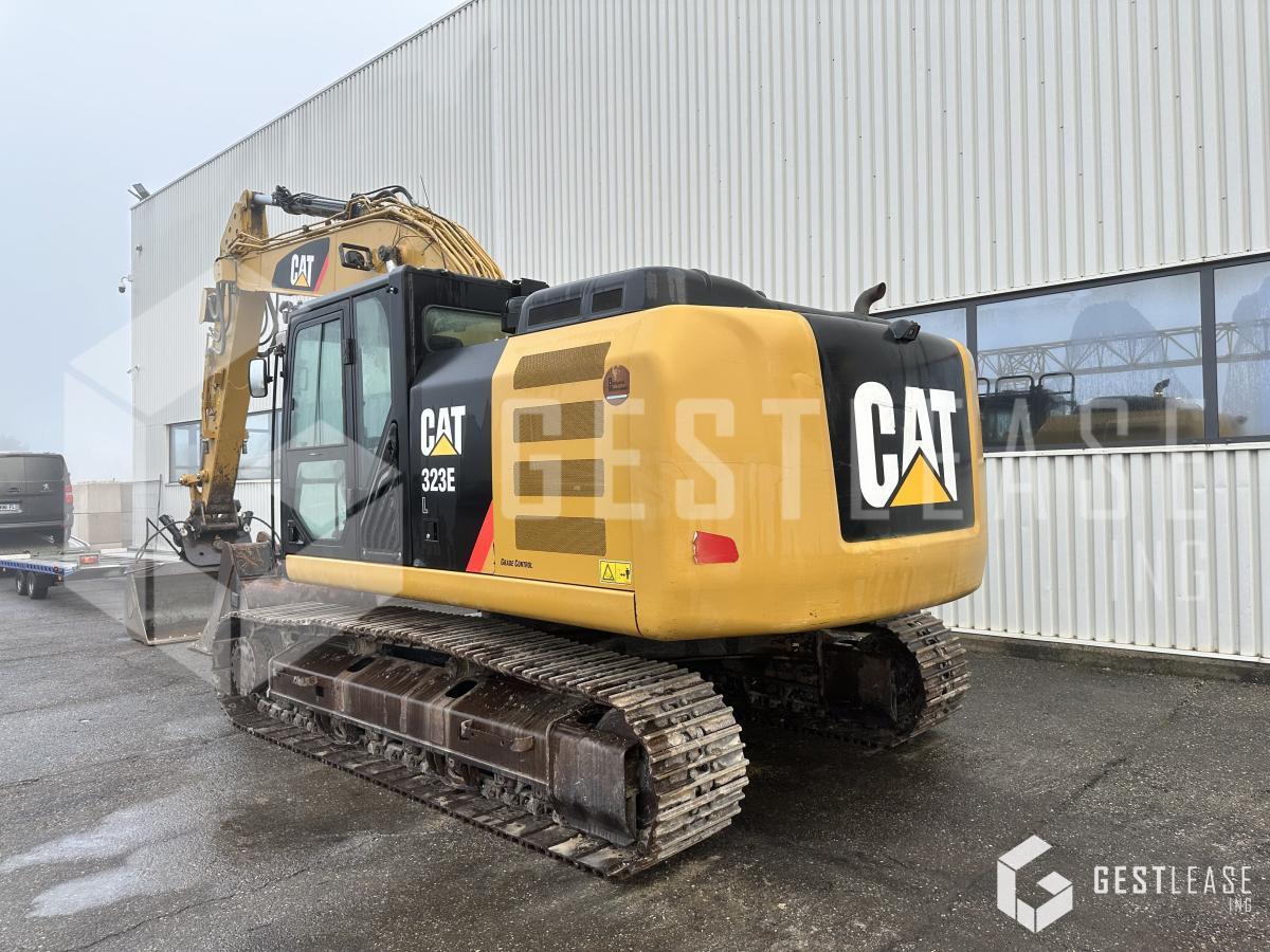 2015 Caterpillar 323EL crawler excavator, rear three-quarter view 2015 Caterpillar 323EL crawler excavator, rear three-quarter view