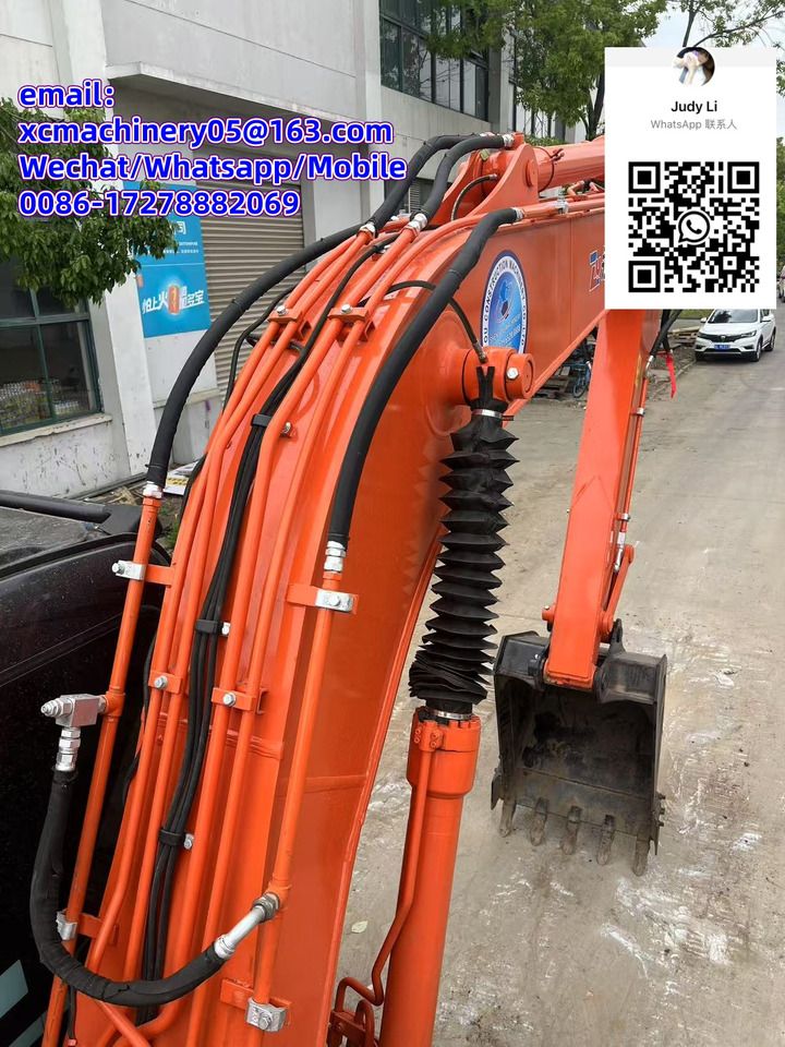 2023 Hitachi ZX120 crawler excavator boom and bucket detail