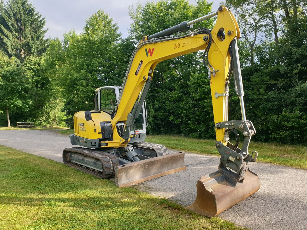 2021 Wacker Neuson ET90 mini excavator, side view 2021 Wacker Neuson ET90 mini excavator, side view