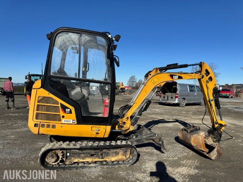 2017 Caterpillar 301.7D mini excavator, side view 2017 Caterpillar 301.7D mini excavator, side view