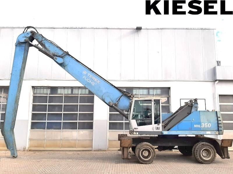2011 Fuchs MHL350D material handler, side view 2011 Fuchs MHL350D material handler, side view