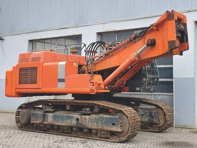 2007 Hitachi ZX520 LCD-3 demolition excavator, side view 2007 Hitachi ZX520 LCD-3 demolition excavator, side view