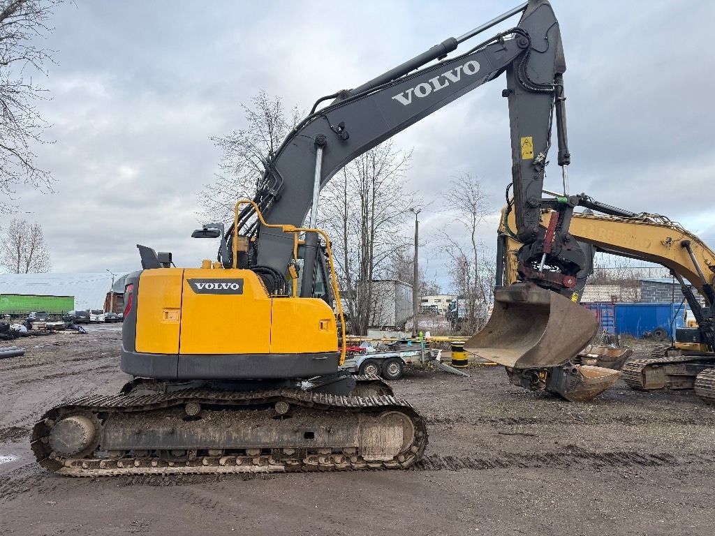 2013 Volvo ECR235 crawler excavator, side view 2013 Volvo ECR235 crawler excavator, side view