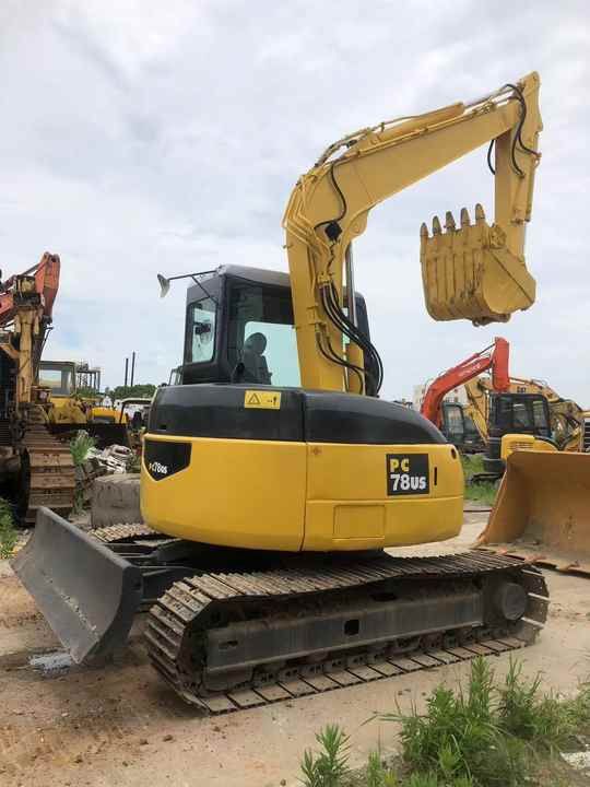 2002 Komatsu PC78US crawler excavator, rear three-quarter view 2002 Komatsu PC78US crawler excavator, rear three-quarter view